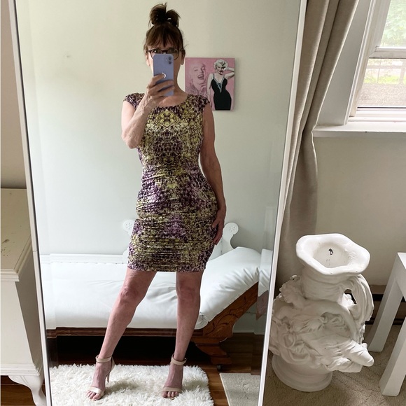 PURPLE YELLOW SLEEVELESS DRESS RUCHING ZIPPER STRETCH LINED ROUND NECK - Picture 1 of 13